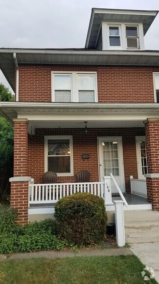 Building Photo - 145 W Areba Ave