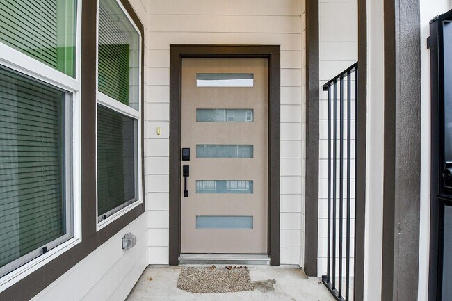 Foto del edificio - 2307 Gagne St