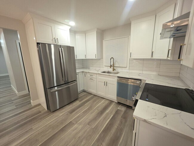 Foto del edificio - 24 Pilgrim Ln