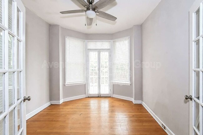 Foto del edificio - 6017 Kingsbury Ave