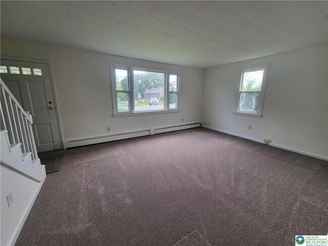 Foto del edificio - 5498 Nor Bath Blvd