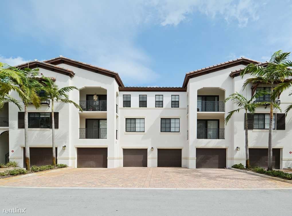 Primary Photo - 3 br, 2.5 bath House - 5973 Toscana Dr # 1