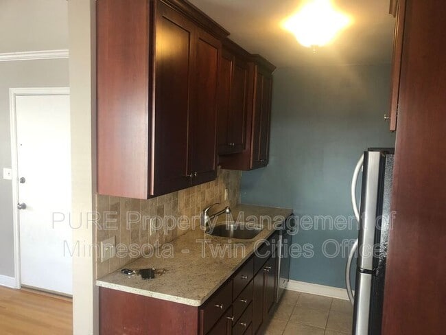 Foto del edificio - 2936 Drew Ave S