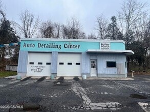 Building Photo - 1255 PA-45