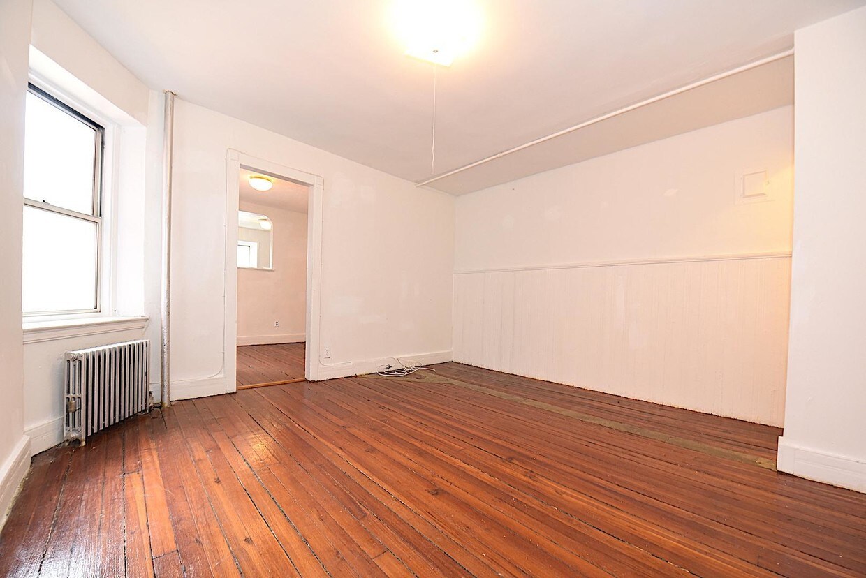 Foto principal - 182 Franklin St