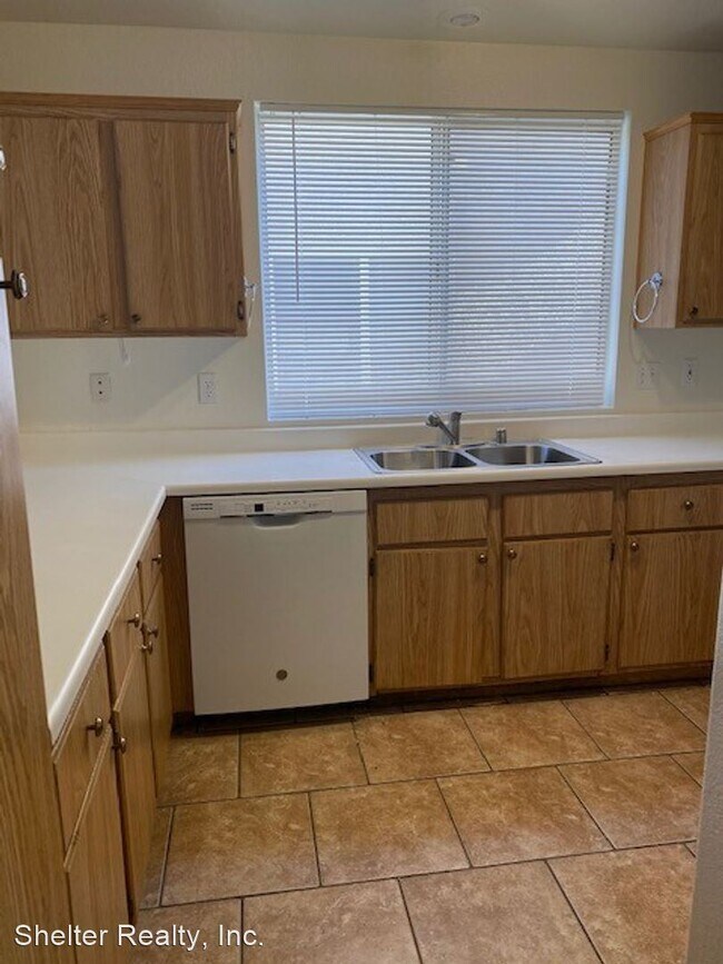 Foto del edificio - 3 br, 2.5 bath House - 52 Belle Ridge Avenue
