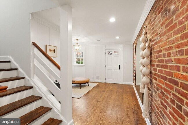 Foto del edificio - 312 N Pitt St