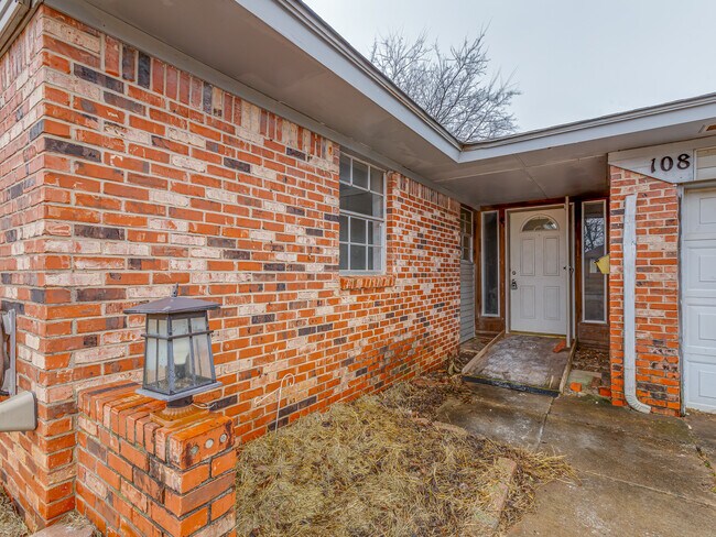 Foto del edificio - 108 Meadowbrook Dr