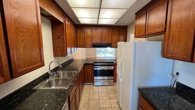 Foto del edificio - 2 Bedroom 2 Bathroom Condo in Fremont - Av...