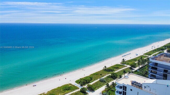 Building Photo - 8954 Collins Ave