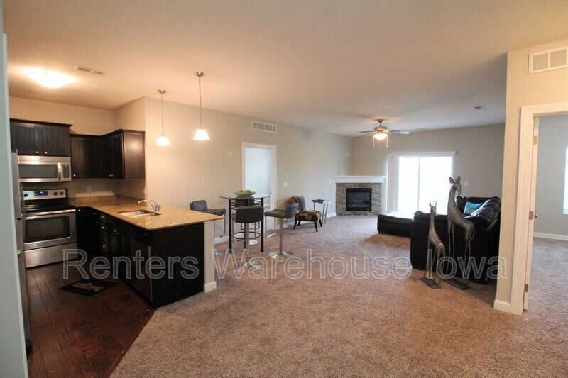 8350 EP True Pkwy Unit 2204, West Des Moines, IA 50266 Condo for Rent in West Des Moines, IA