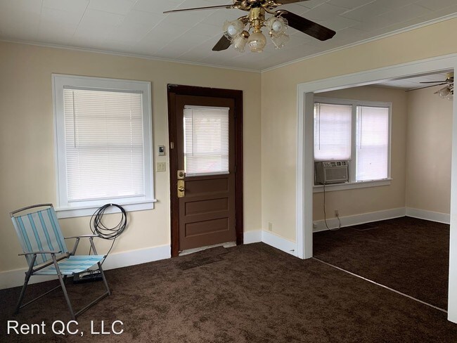 Building Photo - 3 br, 1 bath Apartment - 2739 11th Ave B