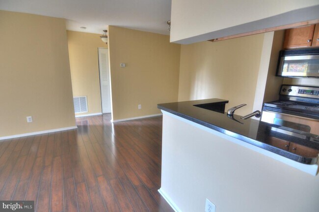 Foto del edificio - 1793 Jonathan Way