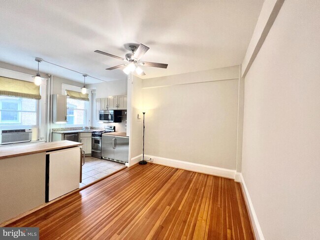 Foto del edificio - 1736 Columbia Rd NW