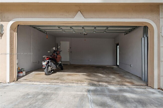 Building Photo - 1761 NW 47th St