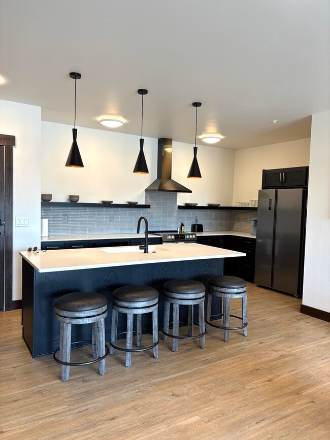 Building Photo - 510 Nucleus Ave