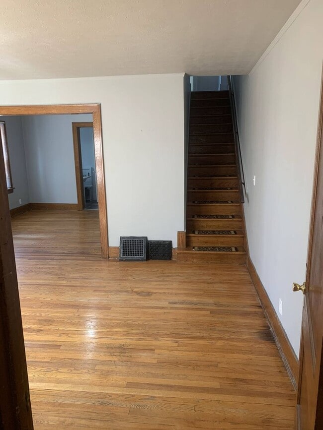 Photo - 3146 Mason St Apartment