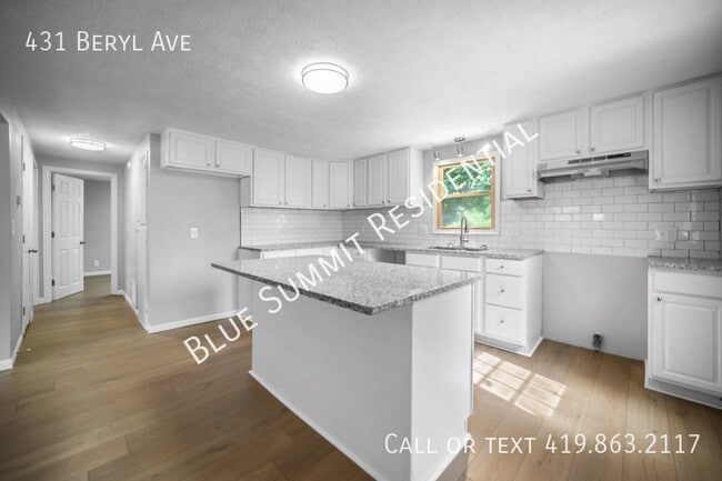 Building Photo - Charming 4 Bedroom, 2 Bath Home with Spaci...