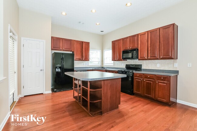 Building Photo - 9158 North Links Drive