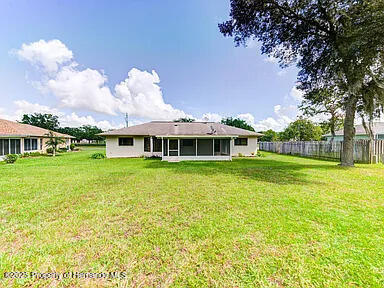 Foto del edificio - 13460 Little Farms Dr