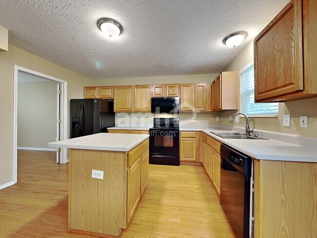 Foto del edificio - 6083 Weber Oaks Dr