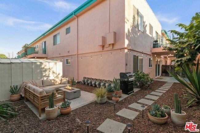 Building Photo - 7825 W Manchester Ave