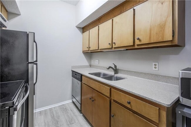 Foto del edificio - Furnished 1x1 North Campus Apartment on Guad