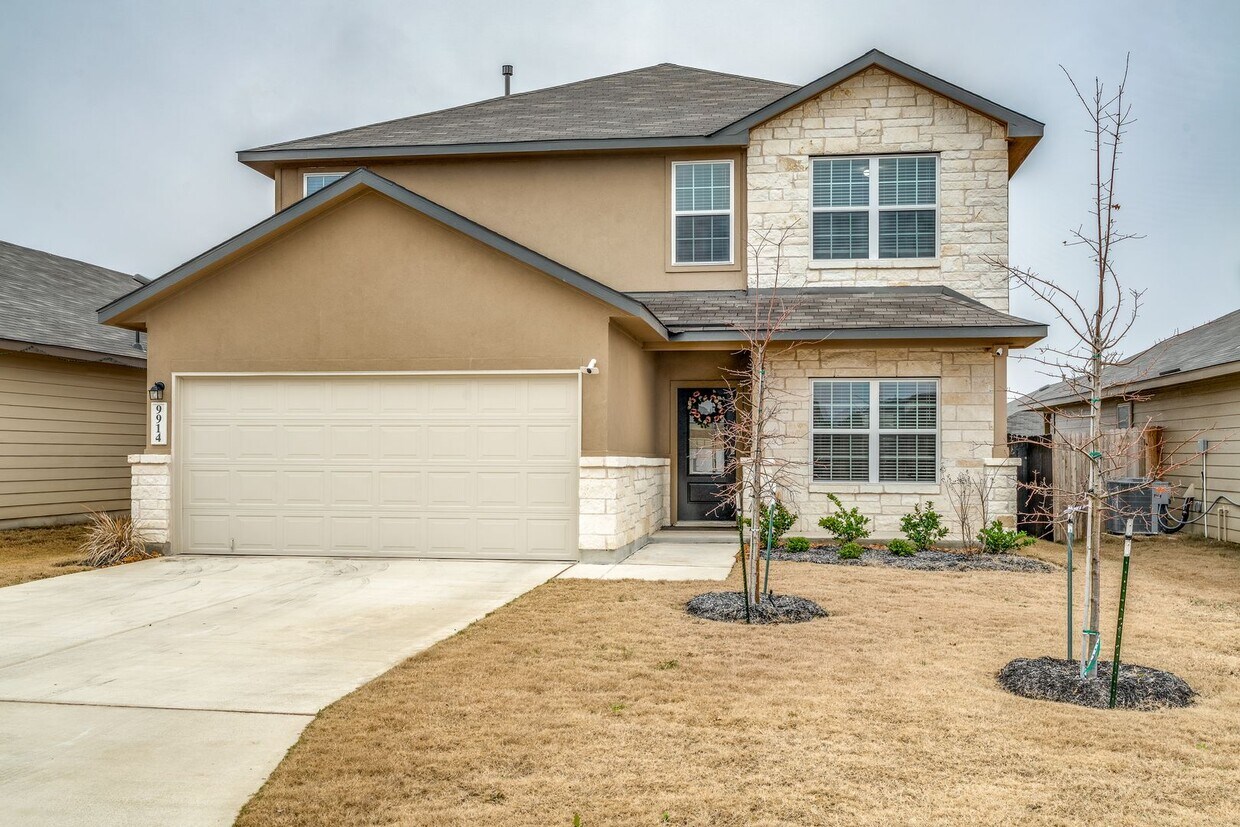 5BEDROOM HOME IN VALLEY RANCH House Rental in San Antonio, TX