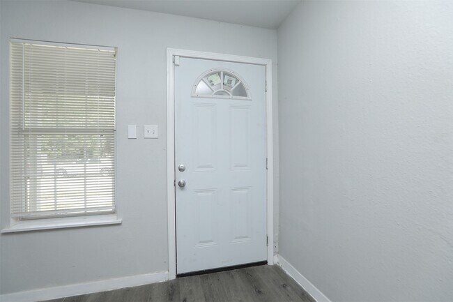 Foto del edificio - 2814 Winbern St