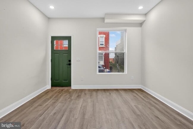 Foto del edificio - 2447 Turner St