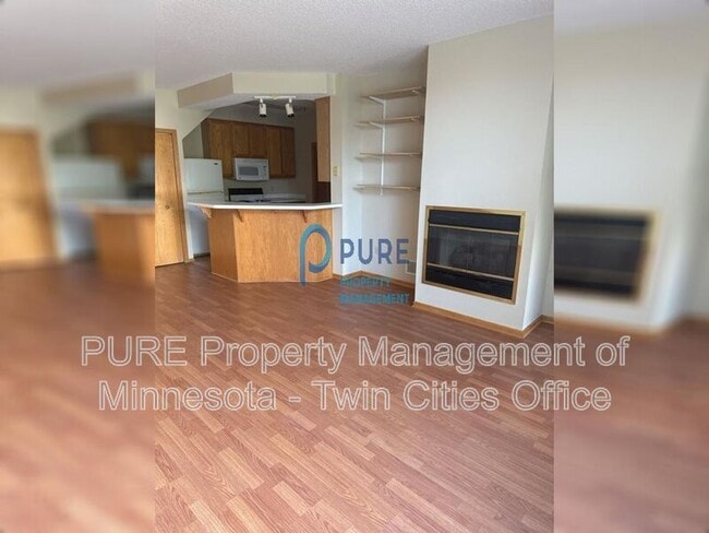 Building Photo - 15333 Greenhaven Ln