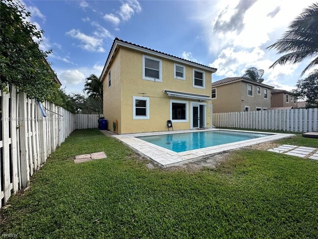 Building Photo - 5 br, 2.5 bath House - 5200 SW 139th Ter
