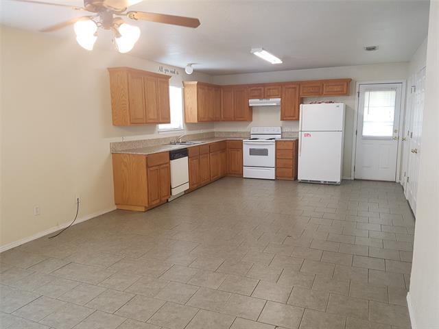 Foto del edificio - 225 Blue Bell Ct