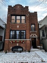 Building Photo - 2223 W Berwyn Ave