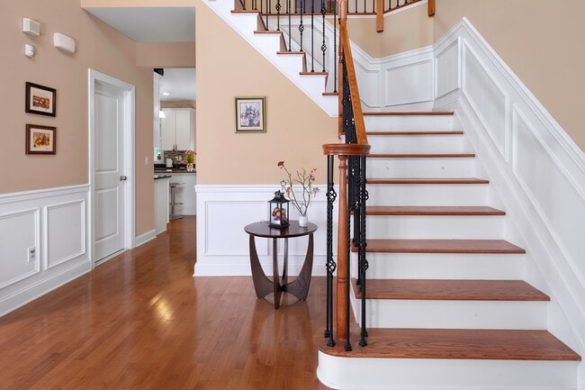 Building Photo - 22 Liam Pl