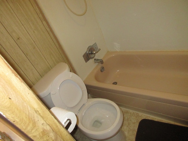 Building Photo - 2223 S Cushman St