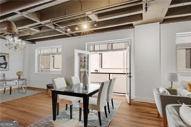 Foto del edificio - 805 Peachtree St NE