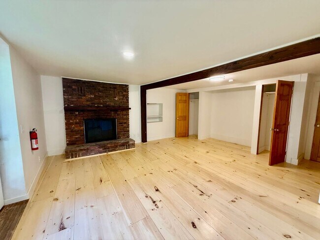 Foto del edificio - 473 Maple St