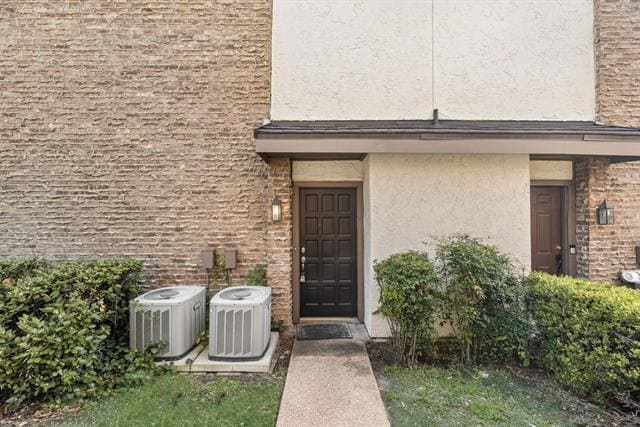 Building Photo - 333 Melrose Dr