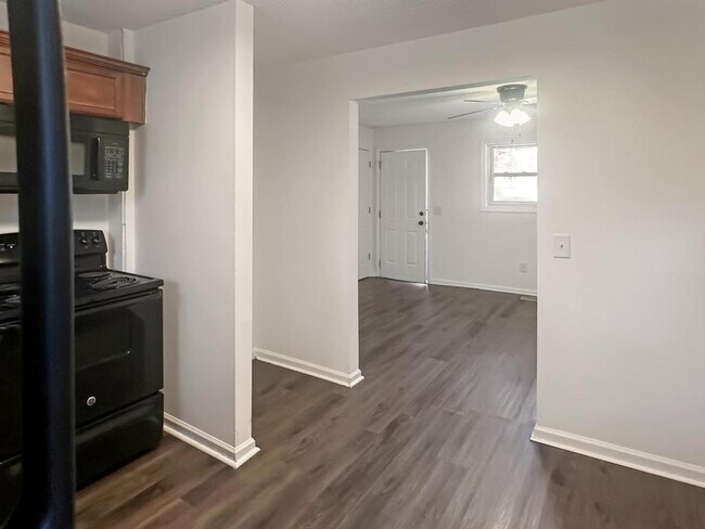 Foto del edificio - 1002 Martin Luther King Jr Dr