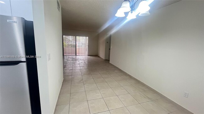 Foto del edificio - 8670 SW 149th Ave