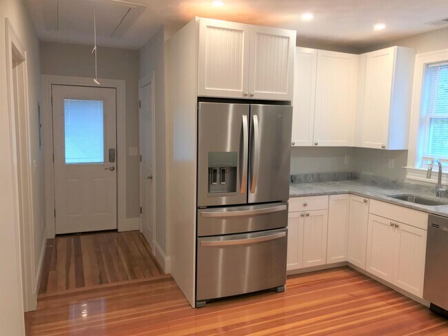 Foto del edificio - 301 Highland Ave