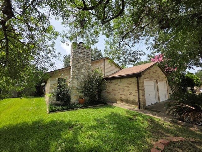 Building Photo - 22543 Market Square Ln