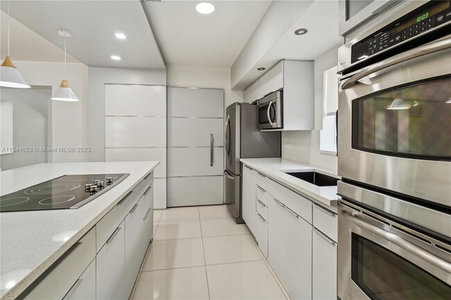 Foto del edificio - 4726 Alton Rd