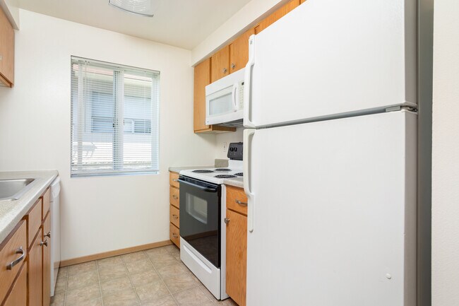 Foto del edificio - 6015 California Ave SW