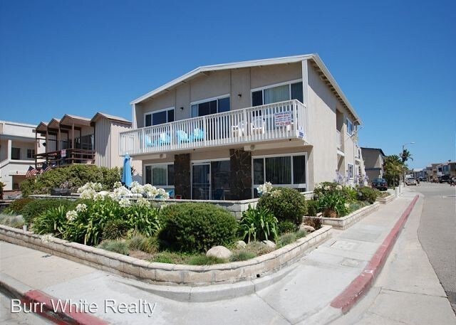 Building Photo - 3612-3612 Seashore Dr