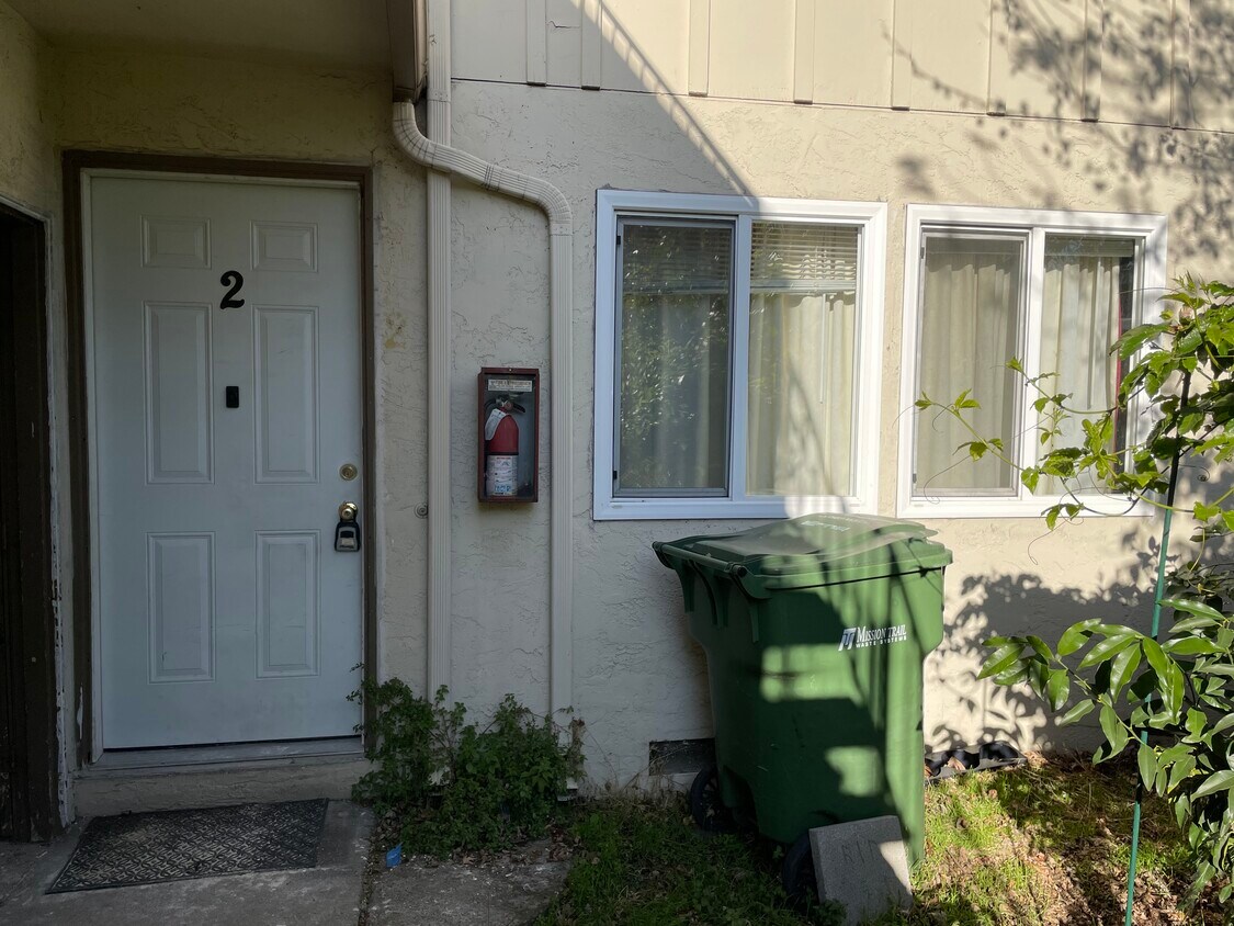 Unit Entrance - 140 Kiely Blvd