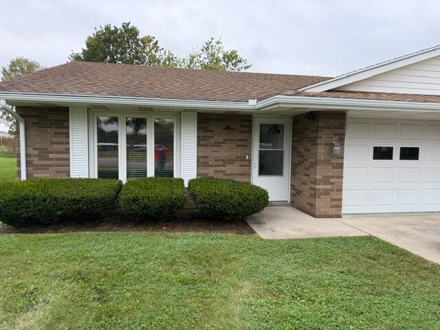 Building Photo - 1486 Edgewood Dr