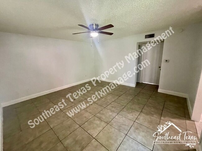 Building Photo - 5108 10th St