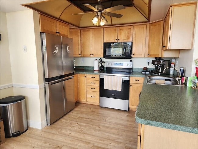 Building Photo - 6357 Bahia Del Mar Blvd S